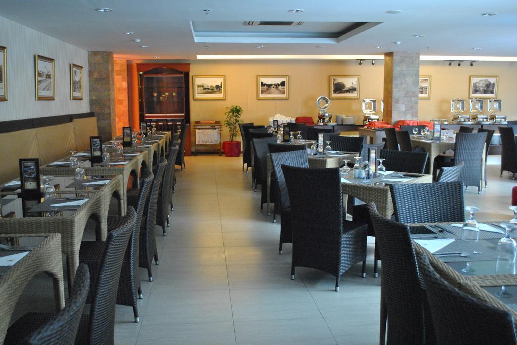Hotel Arjuna Yogyakarta Esterno foto