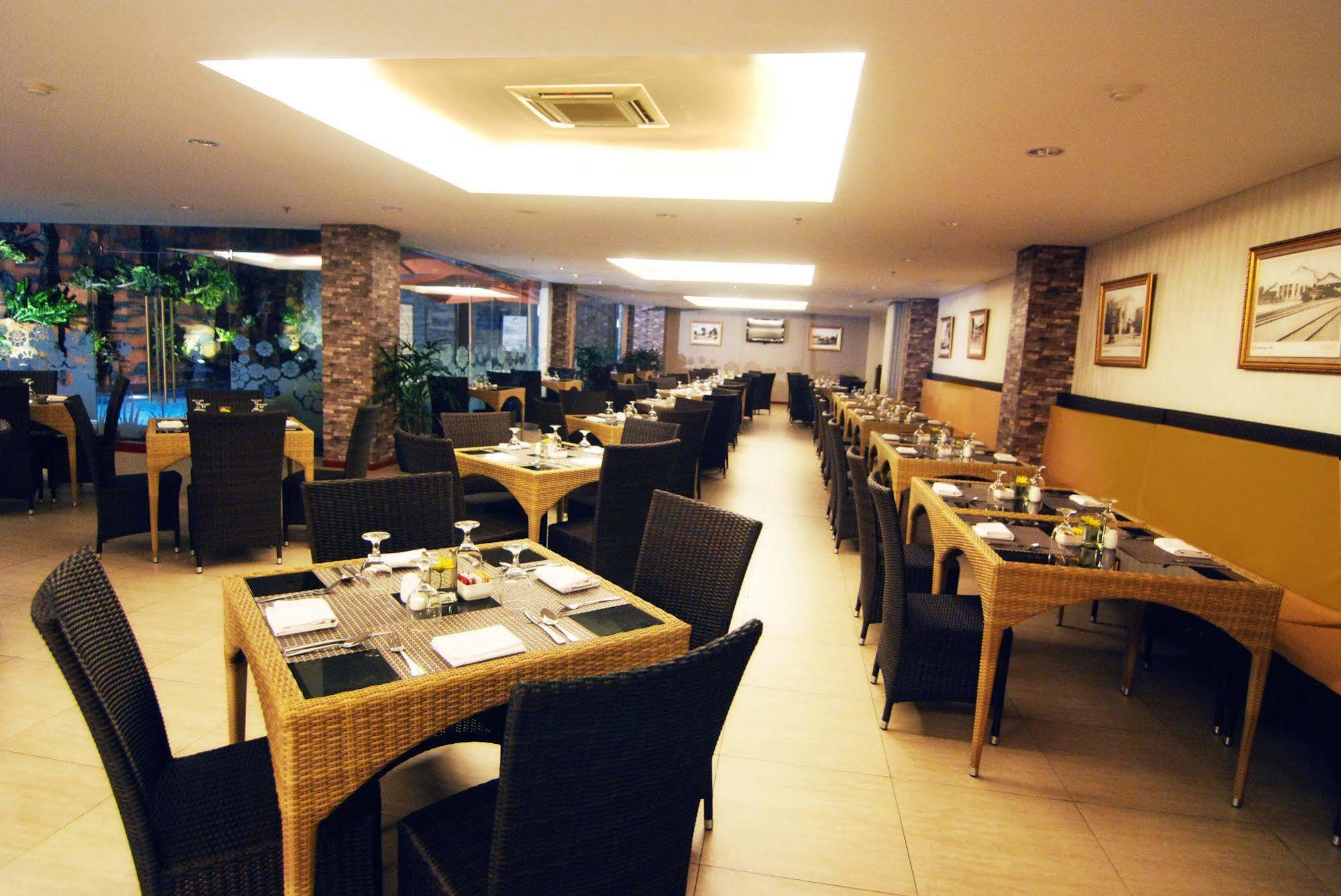 Hotel Arjuna Yogyakarta Esterno foto
