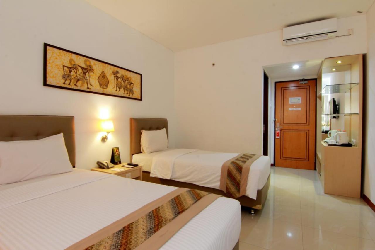 Hotel Arjuna Yogyakarta Esterno foto
